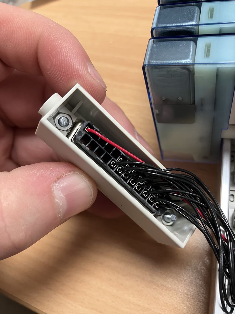 How To Change the D-Sub Support Stands on a SMC Valve Bank Media 11-F6F37F6B-FC6F-4B6F-8B25-C515B17747FE.jpg