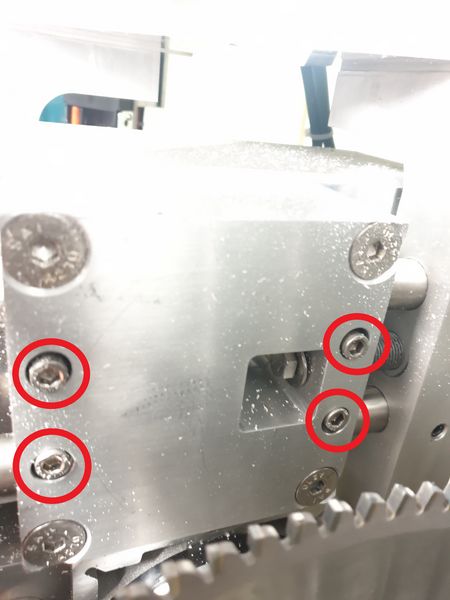 Fichier:ZX5 V Notch Blade Mechanical Setup 2.jpg