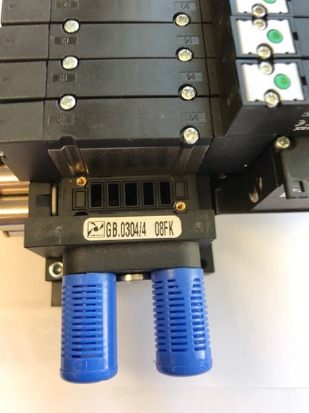 Fichier:Changing Pneumax Valve slice IMG 2485.jpg