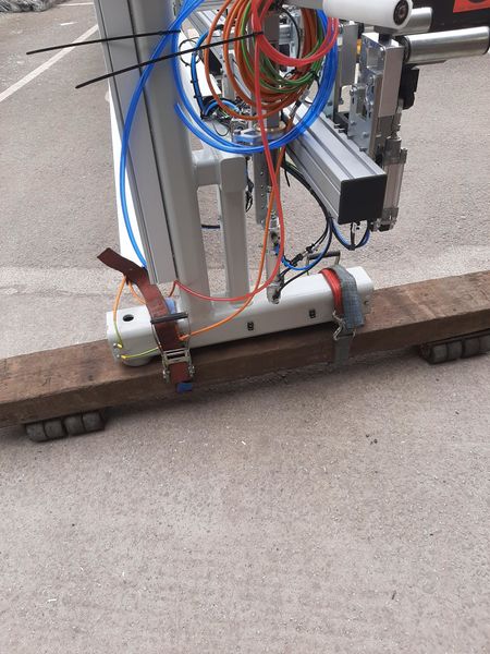 Fichier:Safe Moving of Top Heavy Machine Modules 20250331 113710.jpg