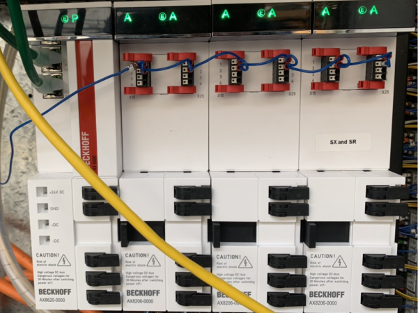 AX8000_Drives_-_ES_Contactor_Wiring_Front_Face.jpg