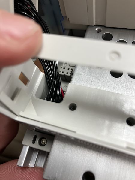 Fichier:How To Change the D-Sub Support Stands on a SMC Valve Bank Media 6-03805F9B-B098-414C-A55C-38E06A5F3BD5.jpg