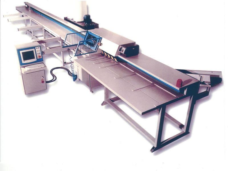 Fichier:Standalone Saw Safety Circuit Fault Finding Standalone Saw hero.JPG