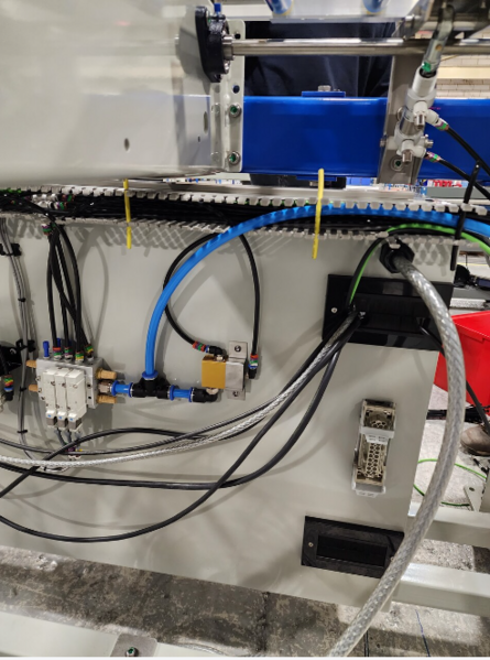 Fichier:R0015086 Pneumatic connections Screenshot 2023-12-11 095419.png